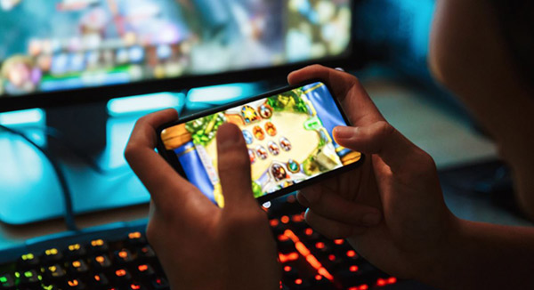 [C STORY 43호 / 이야기로 보는 심의사례] 애니메이션 캐릭터를 모방하여 제작한 게임 아이템을 판매했다면?